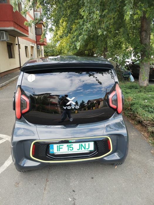 Mașină 16 ani Xev yoyo