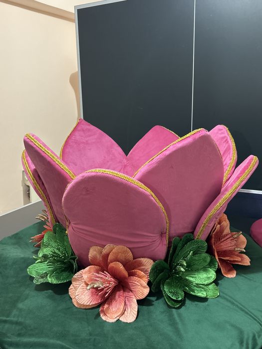 Трон Лотос жалға беріледі