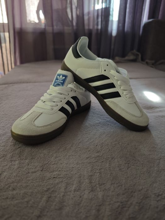 Кроссовки унисекс