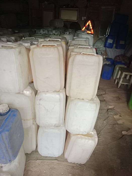 Канистры из под химий