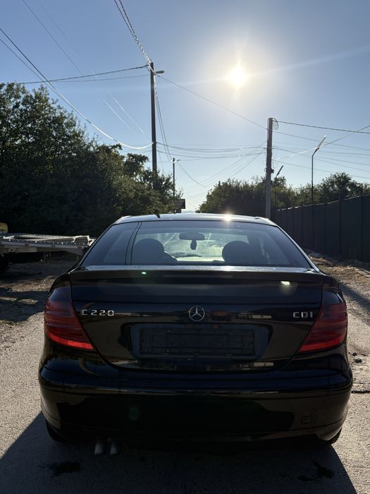 Продава се на Части! Мерцедес c220d  w203