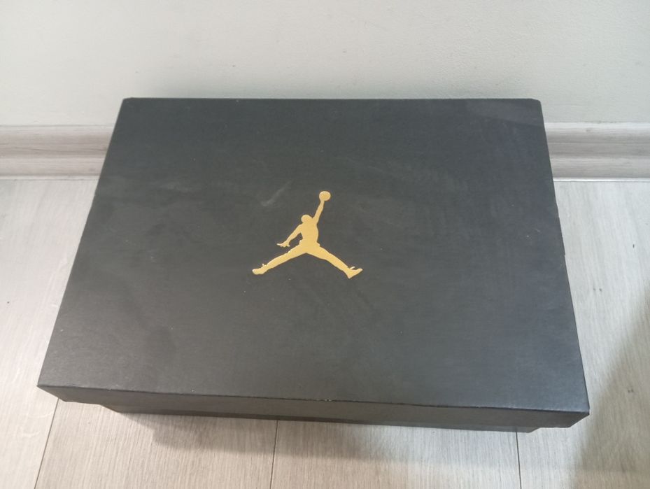 обувки Air Jordan stay loyal 3