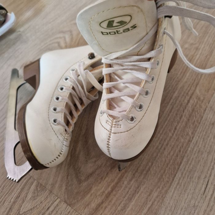 Коньки botas Regina