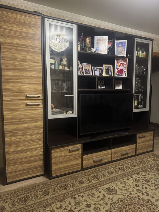 Продаю стенку для гостиной