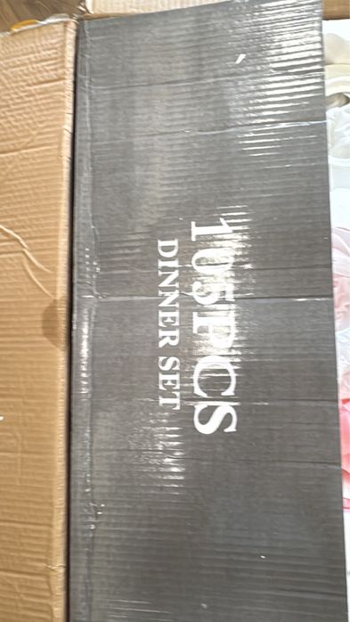 Сервиз на 105 предметов