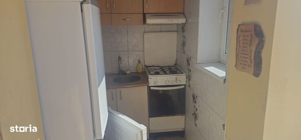 Garsonieră cu balcon, 28 mp, Constanța