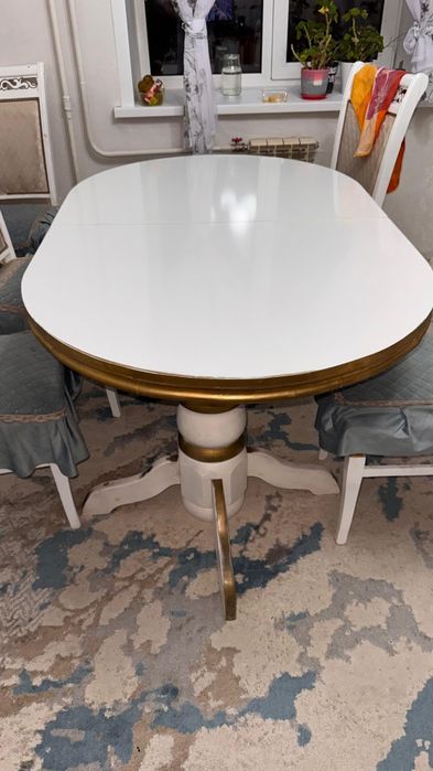 Продам стол кухонный