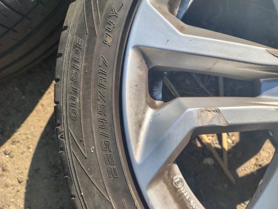 Jante aliaj Dezent pentru passat 7 , golf 8 etc. + Anvelope Falken Azenis FK510