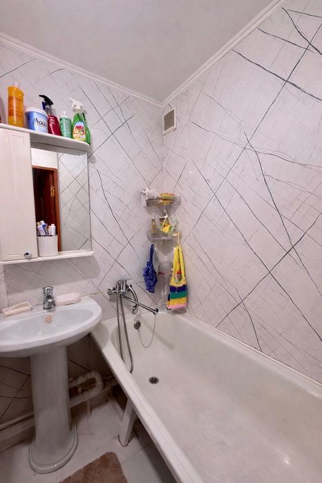 Продам квартиру на Карбышева