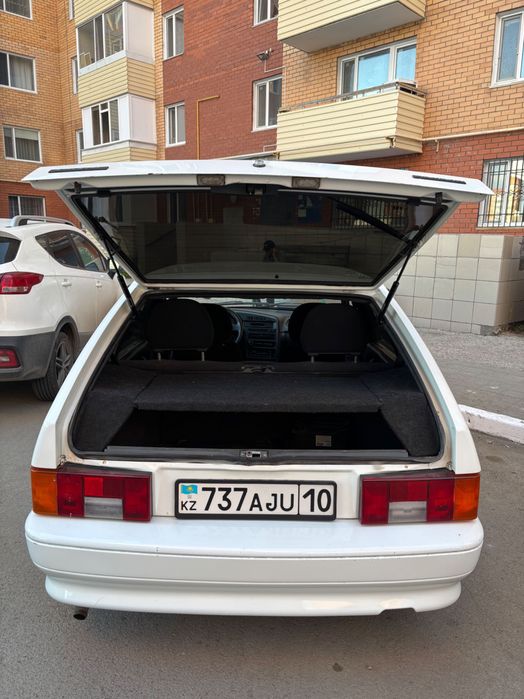 АвтоВаз 2114 в белом цвете