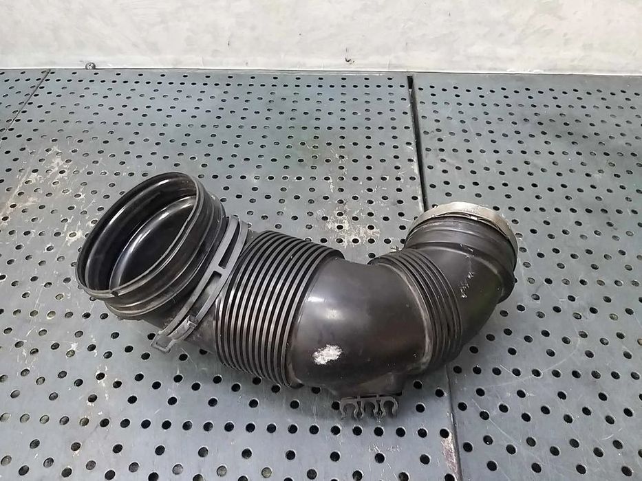 Tubulatura aer 2.0 tdi audi a3 8v 5q0129654