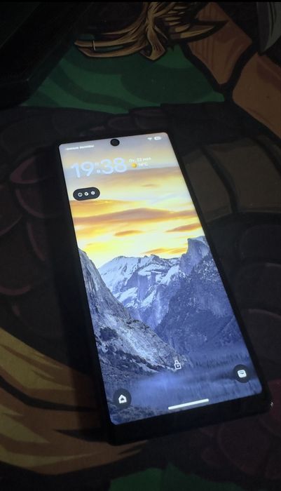 Google pixel 6a продам