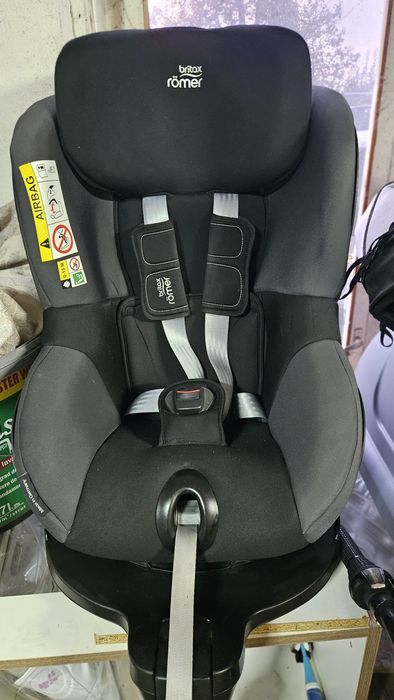 Scaun auto Britax Römer Dualfix M i-Size – rotativ 360°