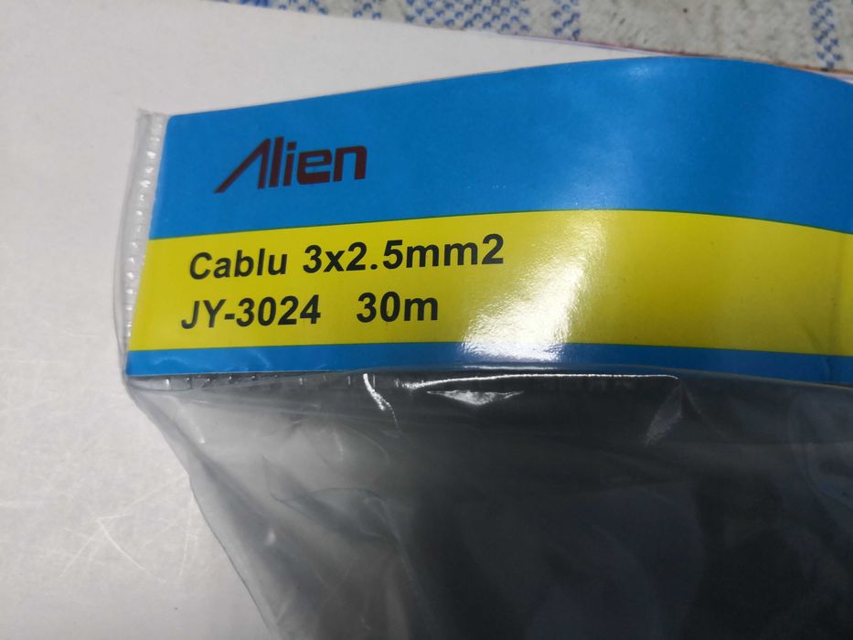 Cablu prelungitor 30 m cu cablu de 10 A si de 16 A