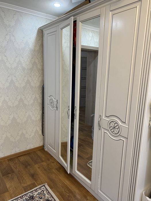 Продается шкаф, кровать с матрасом б/у