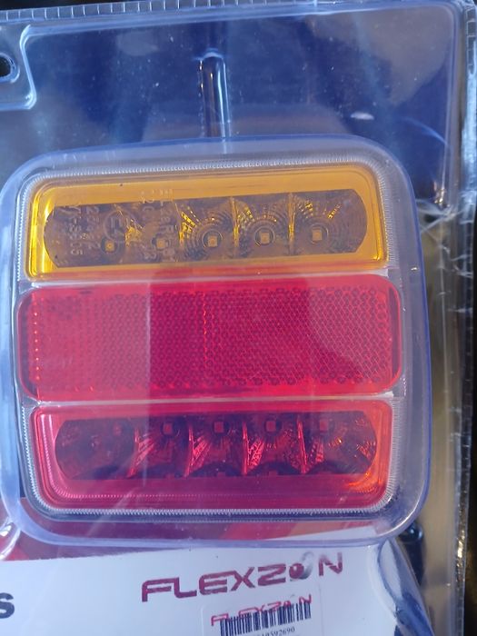 Set lămpi led cu magnet noi ambalate și  sigilate cu clablu de 7,5 M