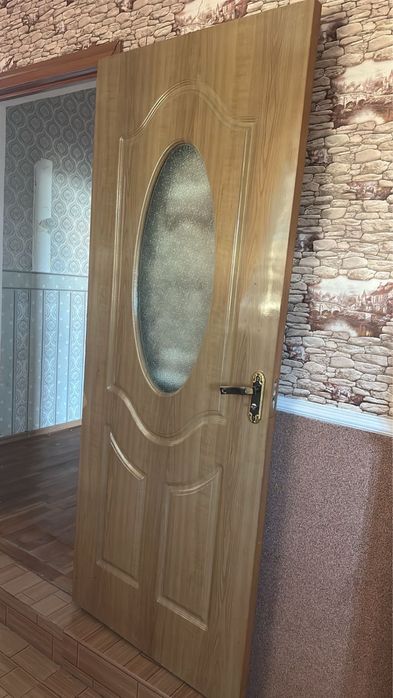 Межкомнатные б/у двери