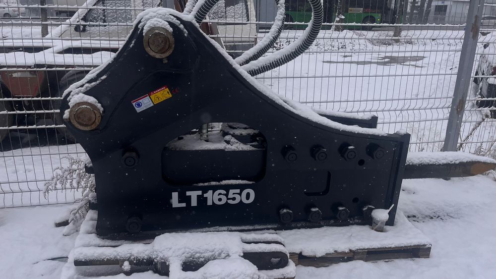 Гидромолот на эксковатор