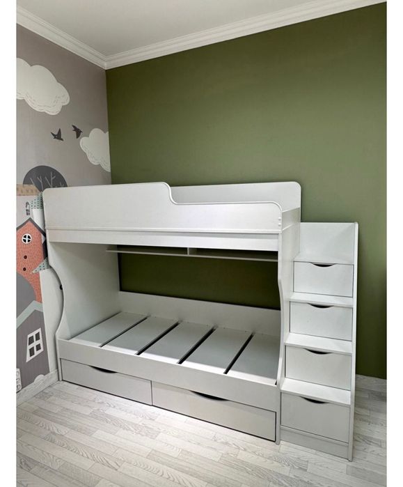 Продам 2x яруснуый кровать