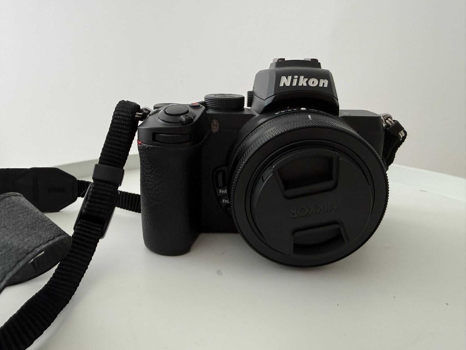 Nikon Z50 Mirrorless + 16-50mm + 50-250mm + Card SanDisk 256GB, ca nou
