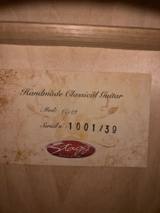 Китара Stagg C512 + калъф, столче, резервни струни и каподастър