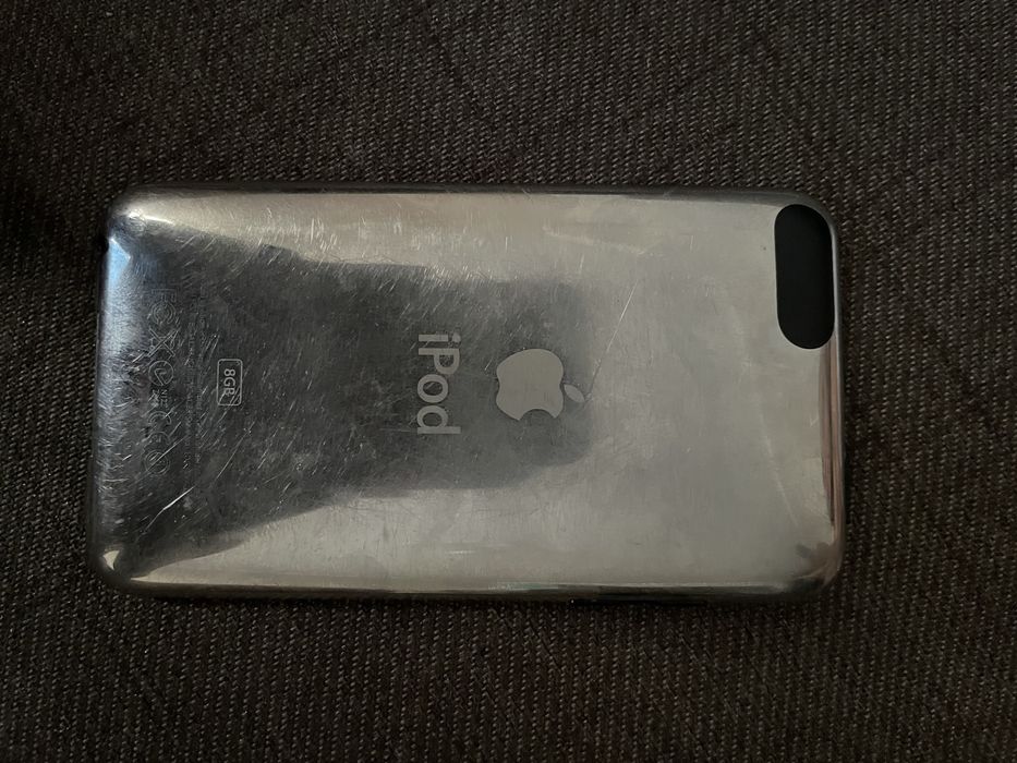 iPod на сувинер все работает