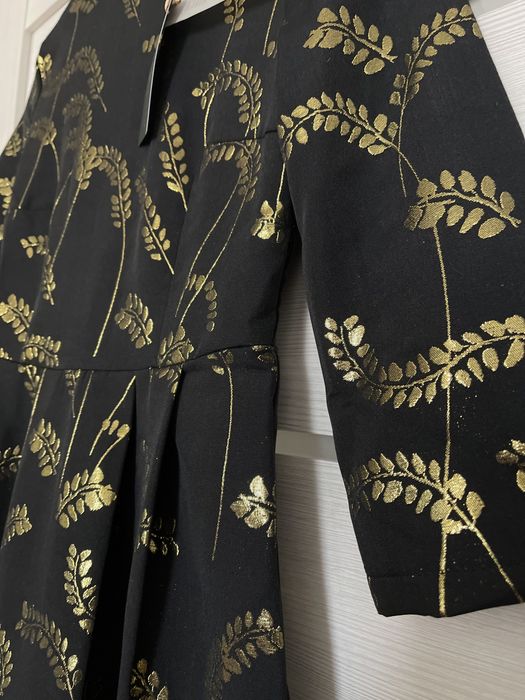 Продам новое платье