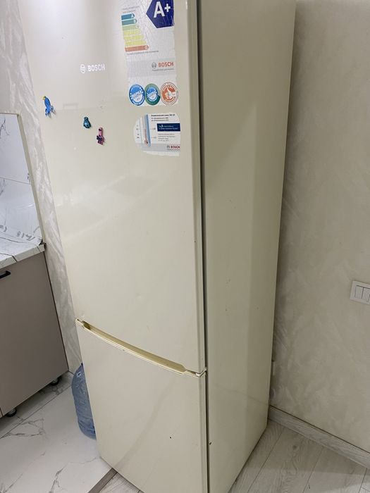 холодильник BOSCH в хорошем сост