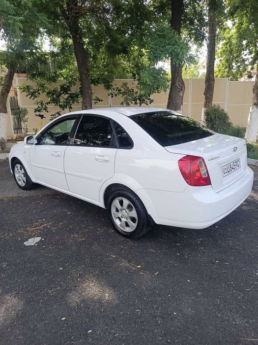 Продаю chevrolet lacetti 2017 года