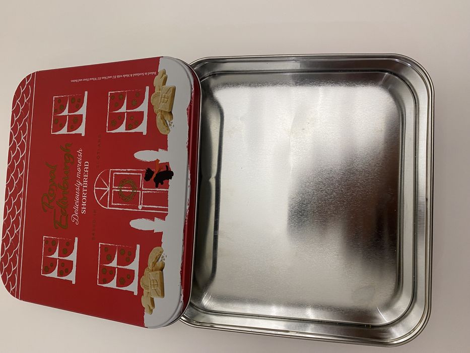 Продам ёмкость для поделок очень красивая