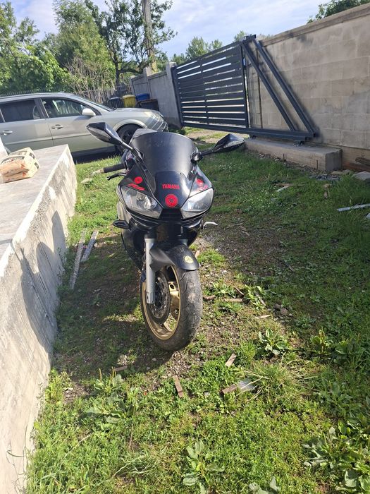 Vând Kawasaki kxf 250 2013 si Yamaha R6 2002