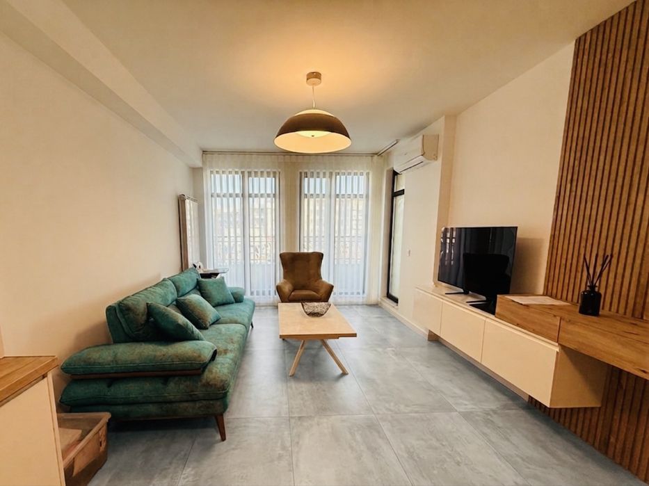 Дава се под наем Двустаен апартамент в Борово - 65 кв.м за 597.21 € - Снимка #1