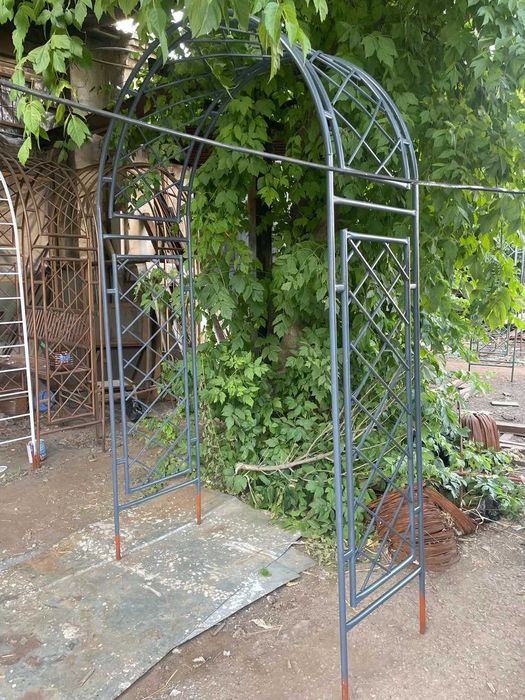 металлические садовые арки