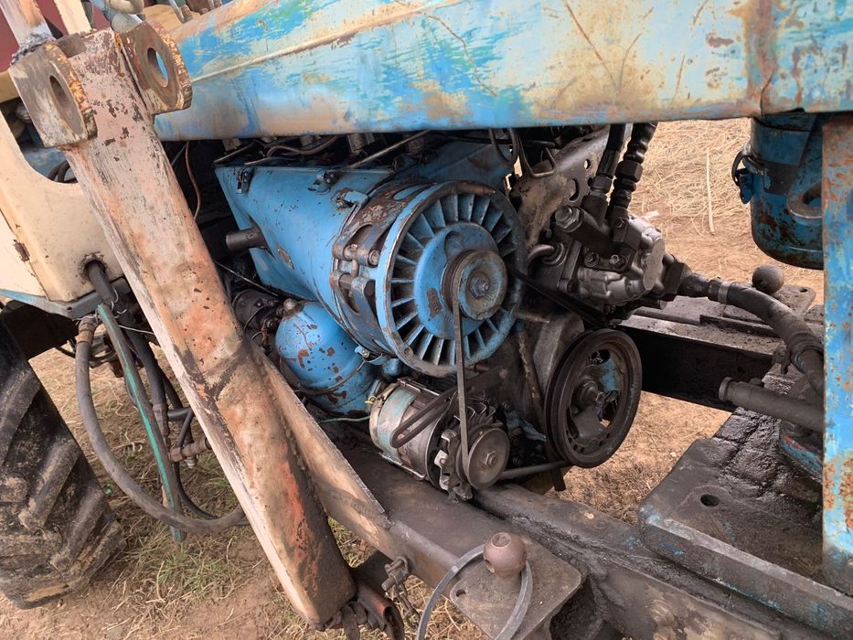 Продам трактор Т -40  в комплекте, на ходу