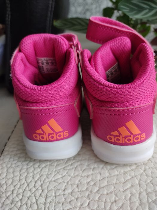 Маратонки Adidas № 18 и нови PRIMIGI № 24 маратонки за момиче