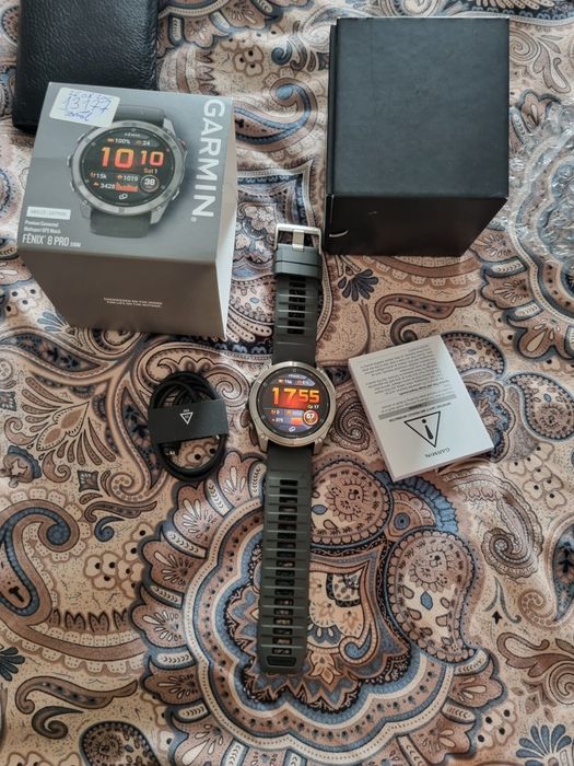 Продам часы Garmin Fenix 8 pro новые с коробкой