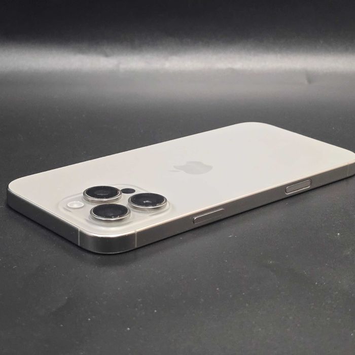 Hope Amanet P8 Iphone 16 Pro Max 256 Gb 100%