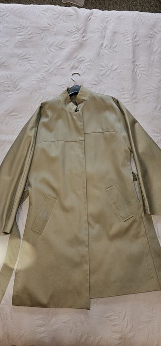 Продам плащ Cortefiel, в отличном состоянии