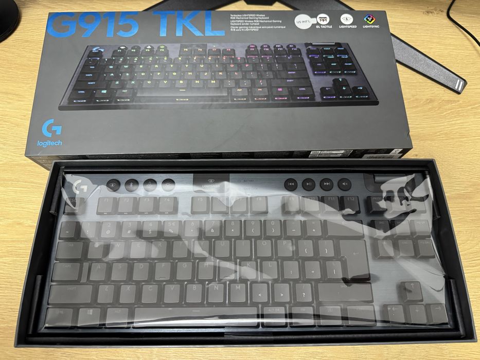 Tastatura Logitech G915 TKL, Switch Tactile, ca noua