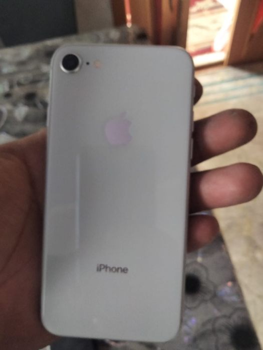 Продам айфон 8 в идеальном состаянии