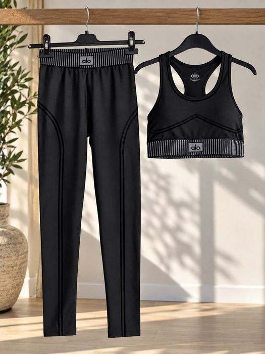 Costum de fitness