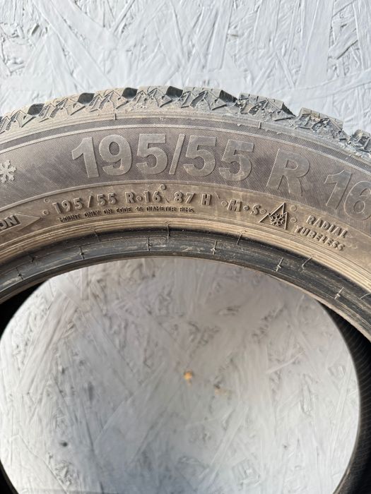 4 anvelope iarnă Semperit Speed-Grip 5, 195/55 R16 87H, DOT 3521, profil foarte bun, uzură uniformă
