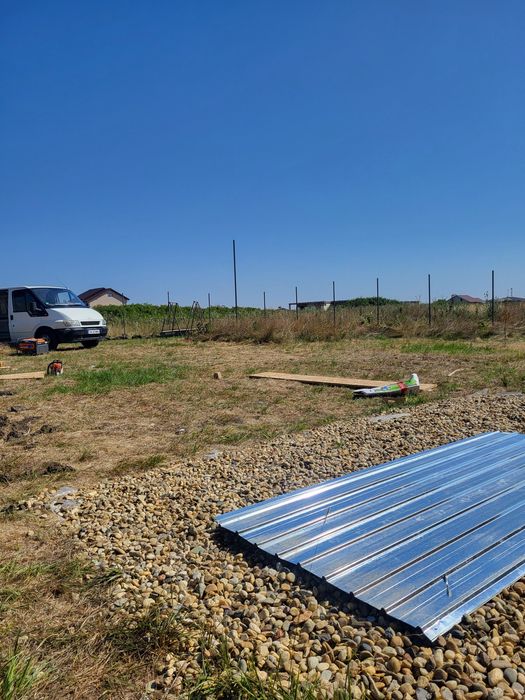 Execut garduri cu plasa bordurata