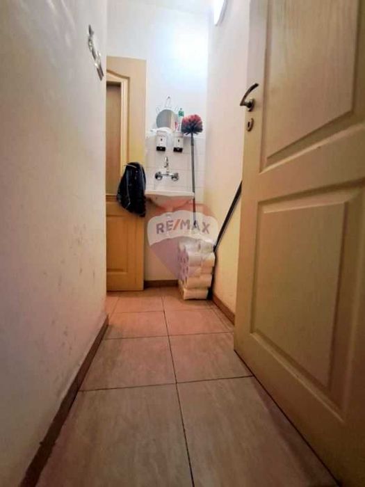 Продава се Магазин в Варна, Цветен квартал - 71 кв.м за 2324 €/кв.м - Снимка #8