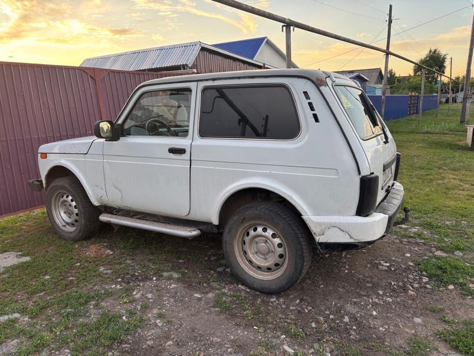 Продам автомобиль Нива