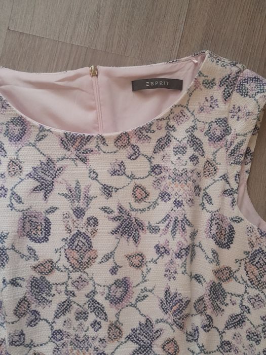 Brunello Cucinelli, Zara,Esprit рокли