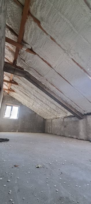 Izolatie Termica cu Spuma Poliuretanica