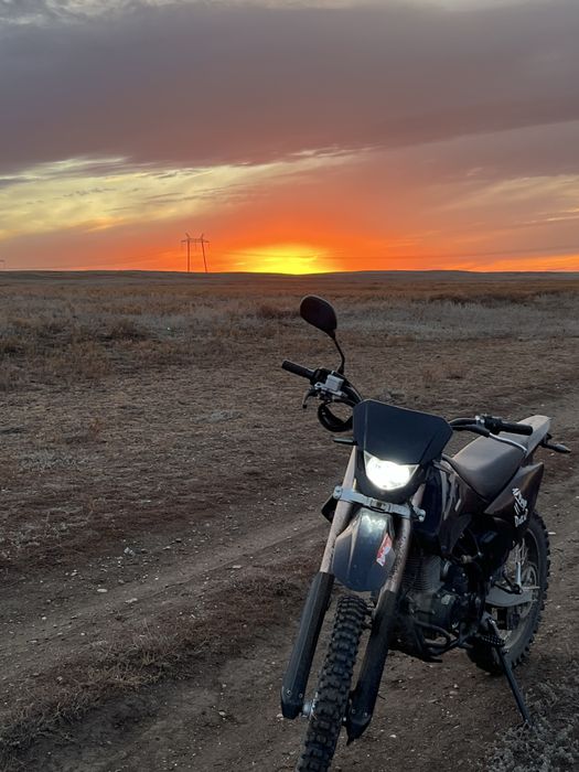 Продам эндуро 250куб