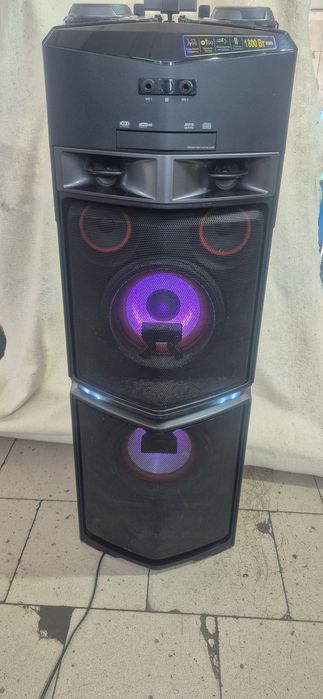 Музыкальный центр, колонка.