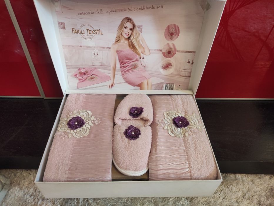 Полотенца! Халаты! Постельное белье!